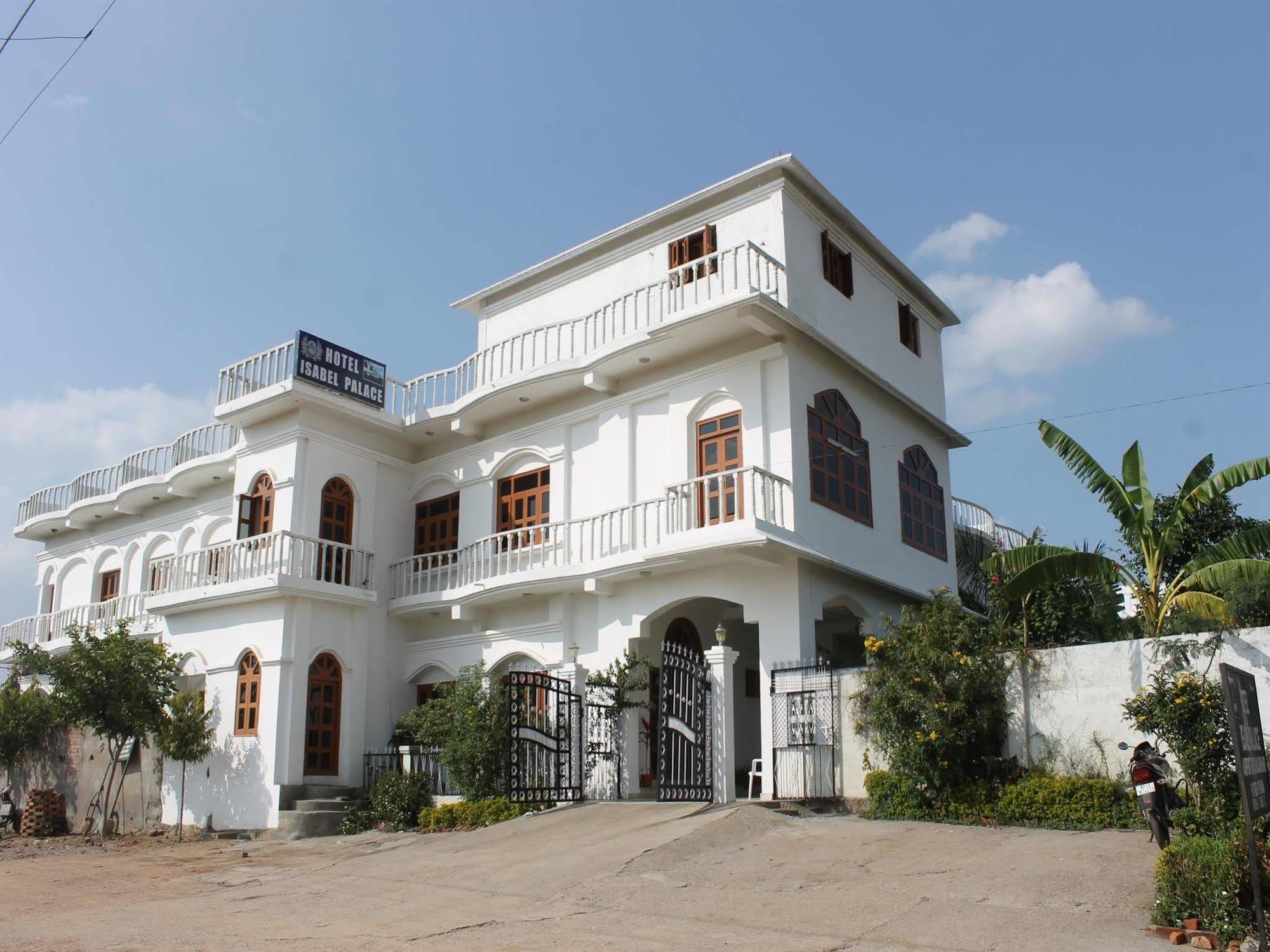 Hotel Isabel Palace Khajurāho Exterior foto